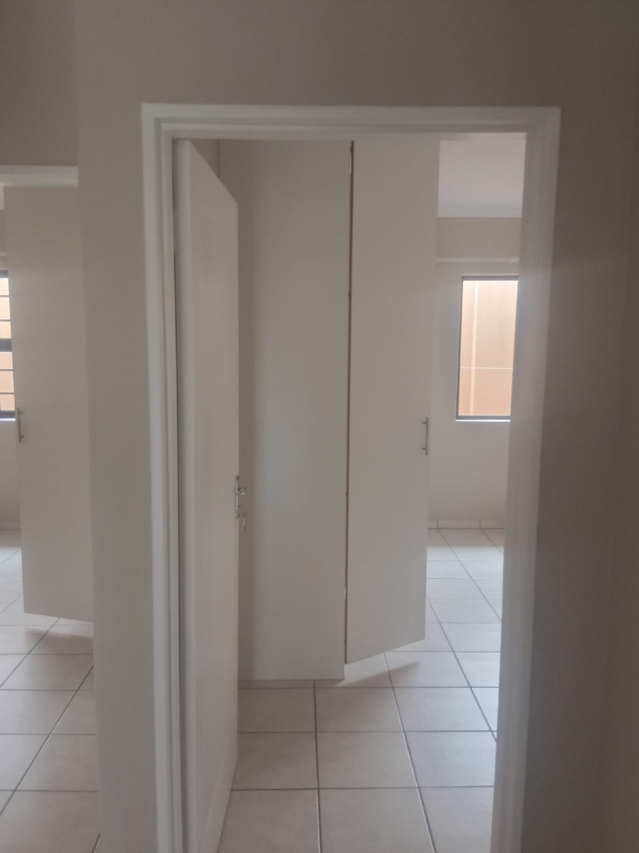 To Let 3 Bedroom Property for Rent in Amalinda Eastern Cape